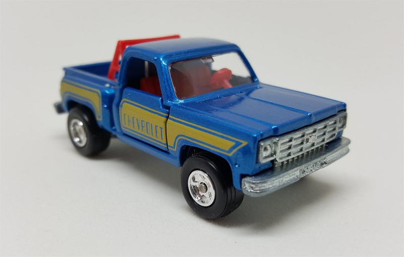 Illustration for article titled LaLD Car Week: 'Murica Monday - Tomica Chevrolet Truck